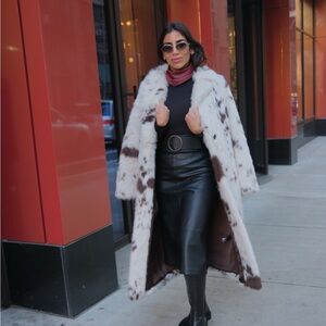 Meet your Posher, Dafnée r.